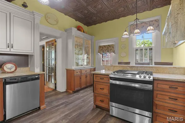 $249,000 | 409 West Central Street, Bethalto, IL 62010