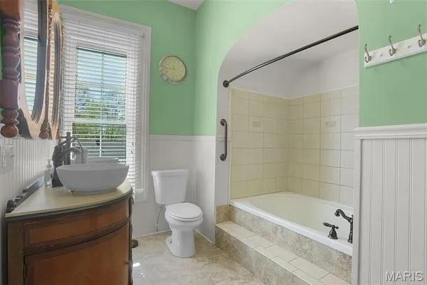$249,000 | 409 West Central Street, Bethalto, IL 62010