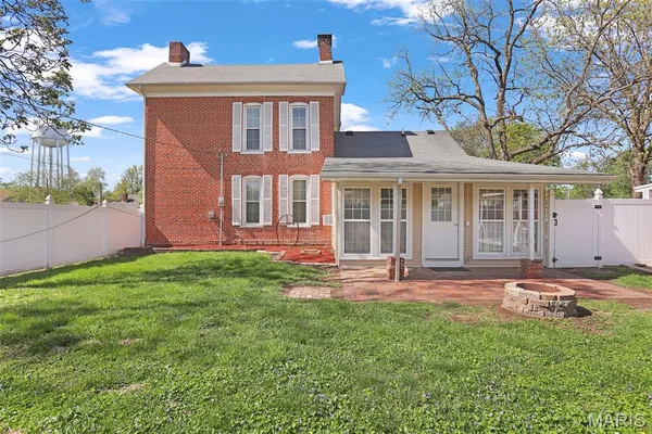 $249,000 | 409 West Central Street, Bethalto, IL 62010