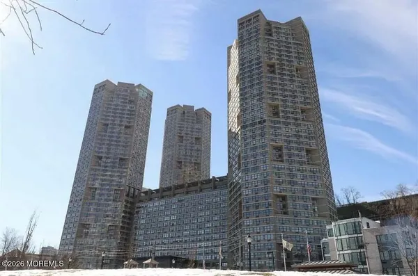 $349,999 | 7000 Boulevard East, Unit 49I, Guttenberg, NJ 07093