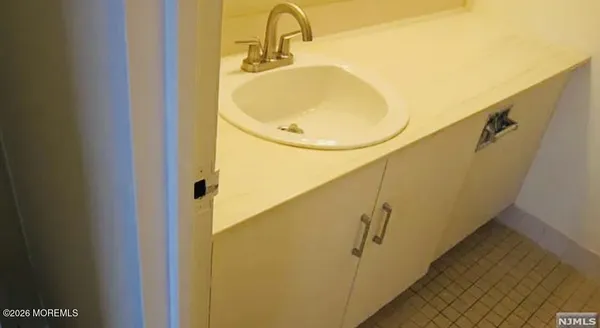 $349,999 | 7000 Boulevard East, Unit 49I, Guttenberg, NJ 07093