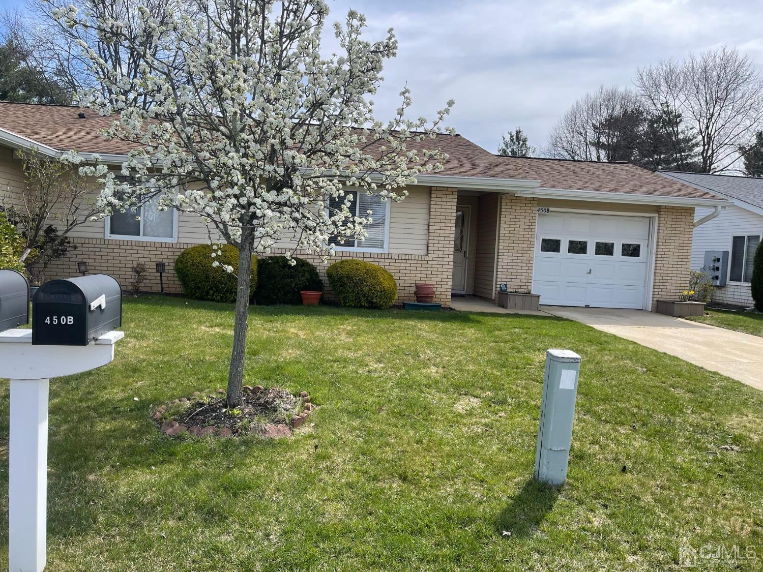 B Closter Road Monroe Township, NJ 08831 - Photo 2 of 34