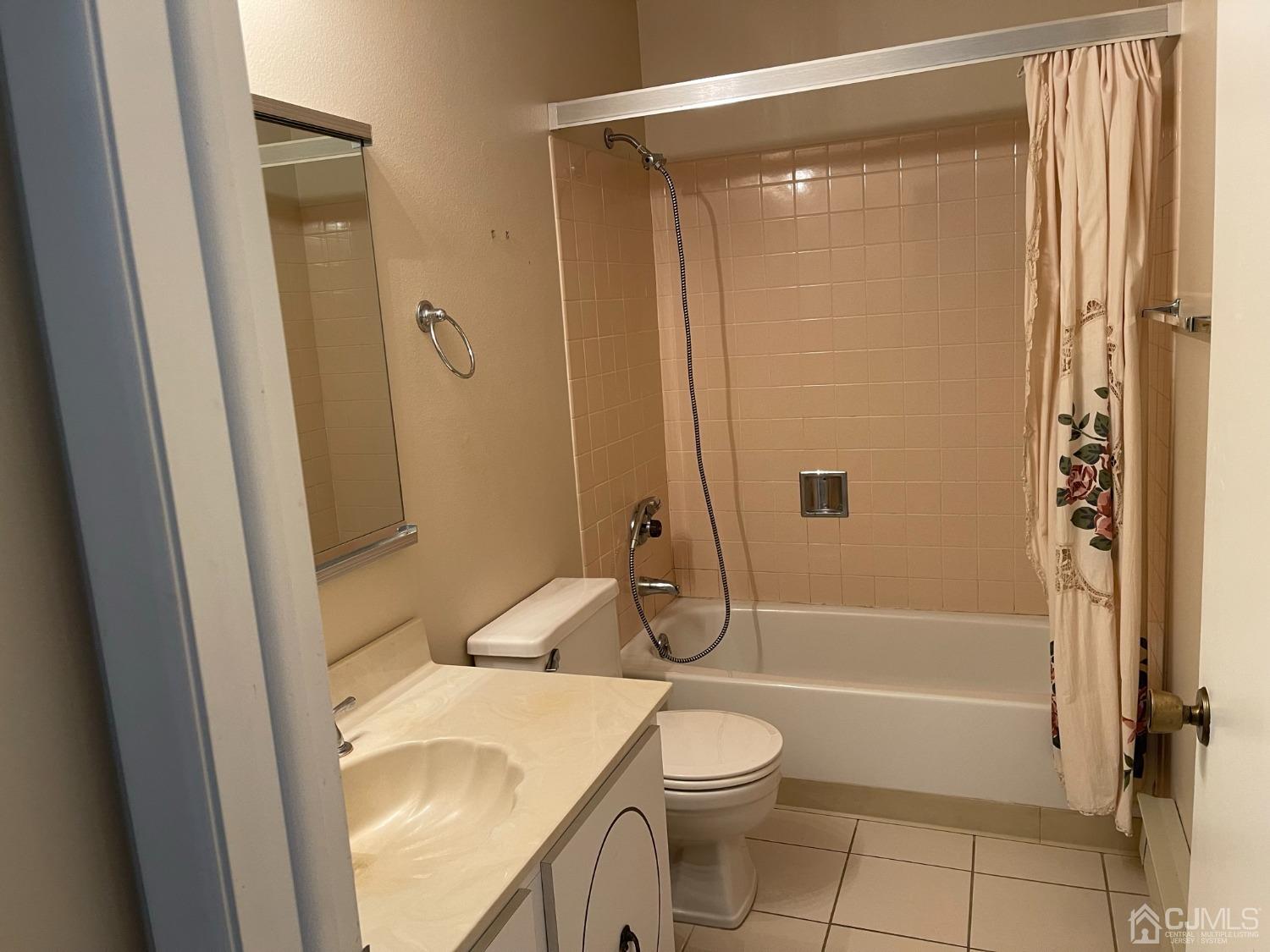 B Closter Road Monroe Township, NJ 08831 - Photo 29 of 34