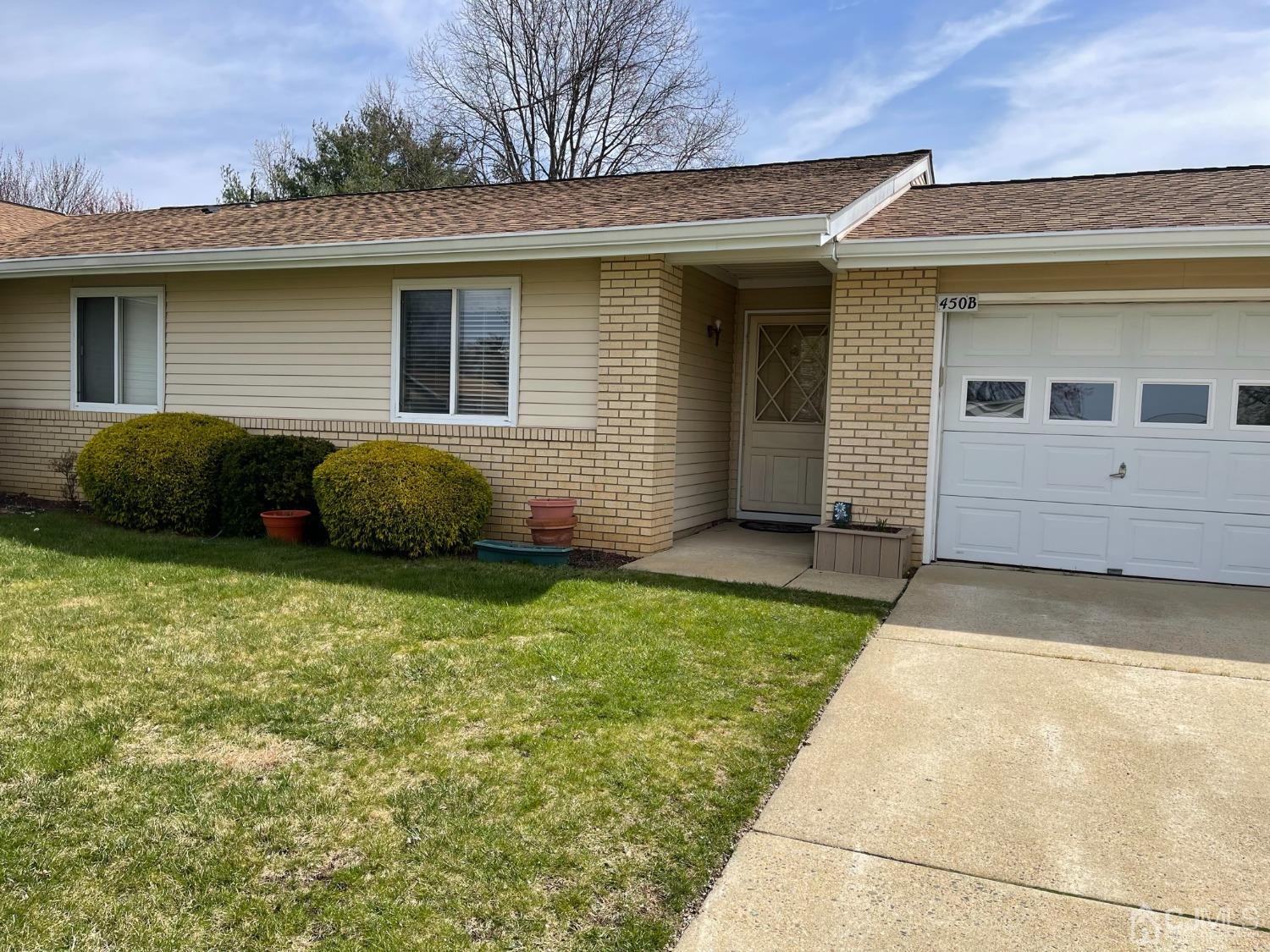 B Closter Road Monroe Township, NJ 08831 - Photo 3 of 34