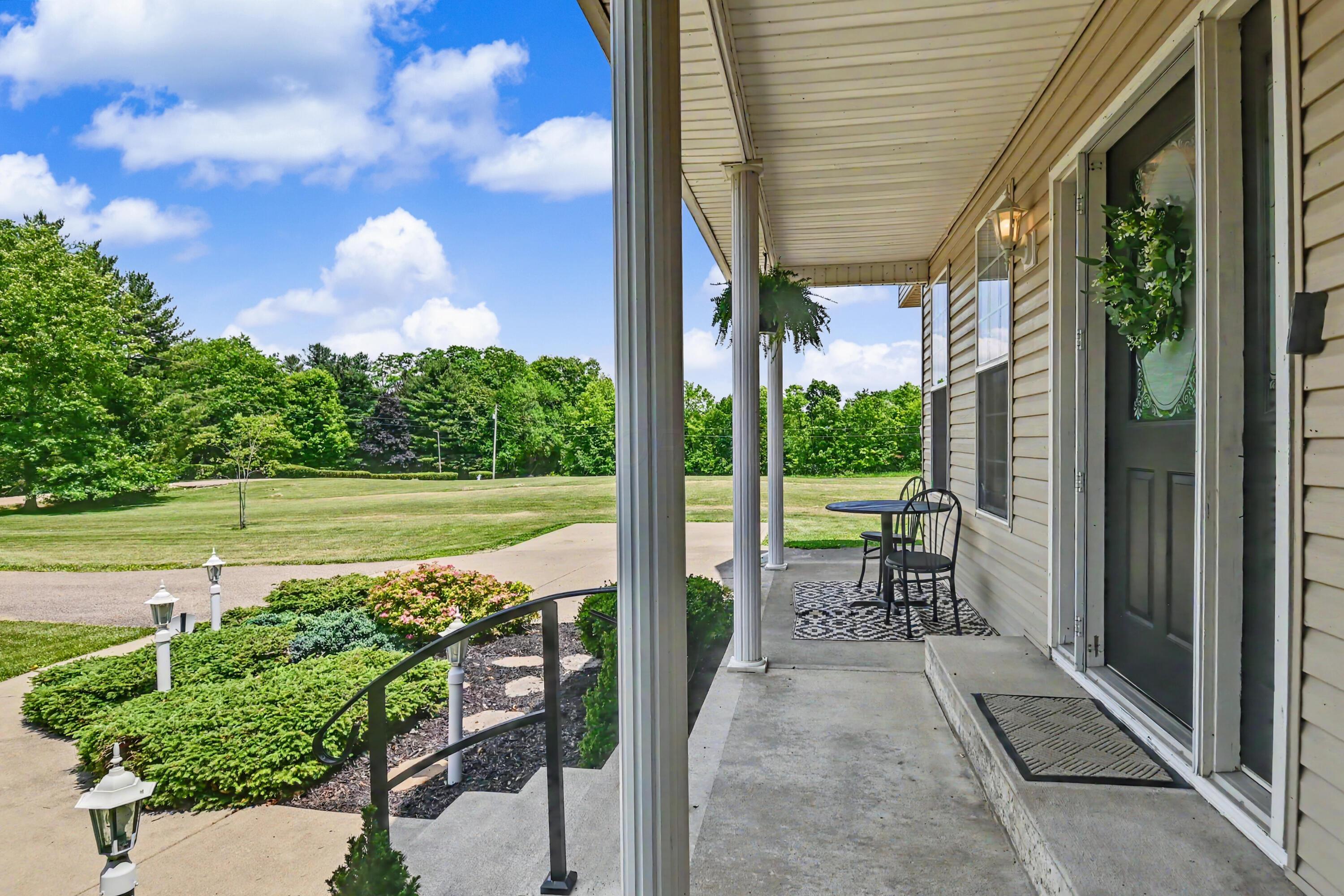 9400 Pleasant Valley Road Mount Vernon, OH 43050 - Photo 2 of 50