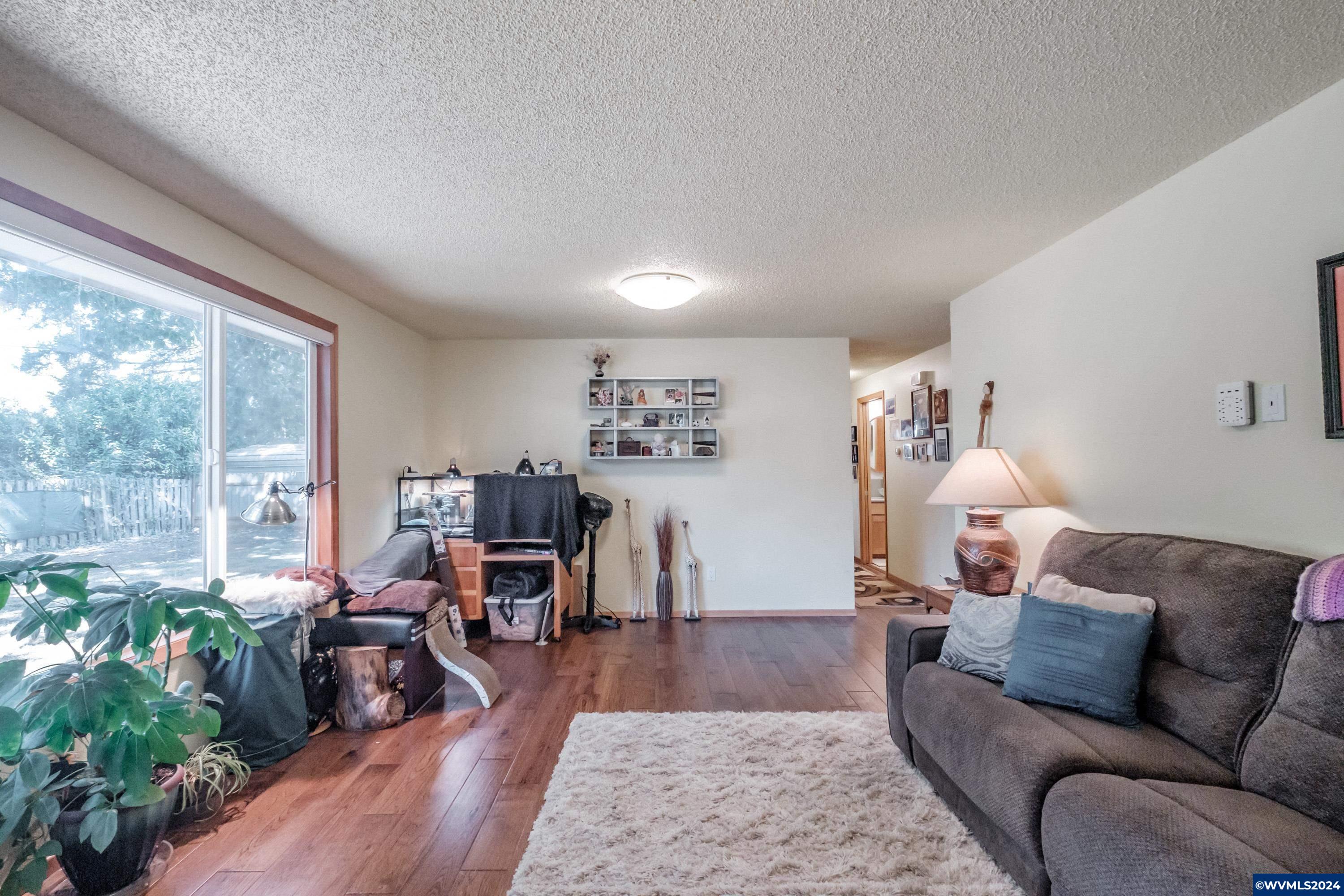 1214 Northeast Springwood Drive Albany, OR 97321 - Photo 20 of 50