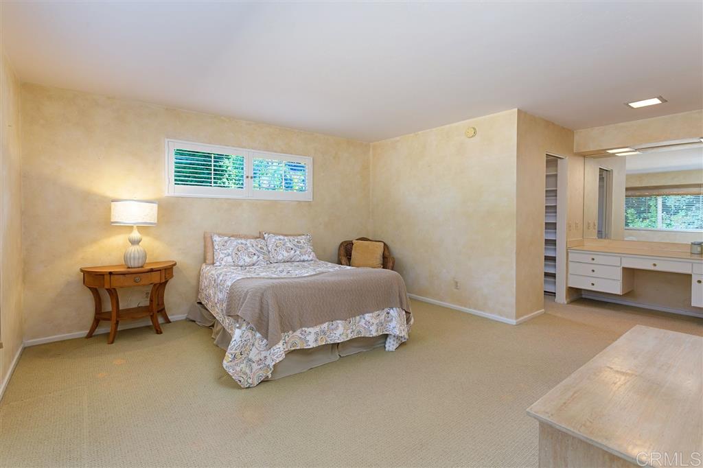 2075 Playa Road Carlsbad, CA 92009 - Photo 17 of 24 Gallery Image 17