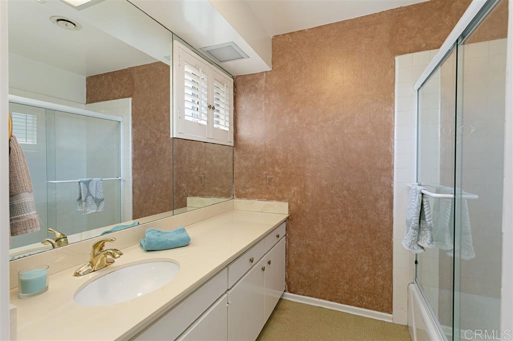 2075 Playa Road Carlsbad, CA 92009 - Photo 18 of 24 Gallery Image 18