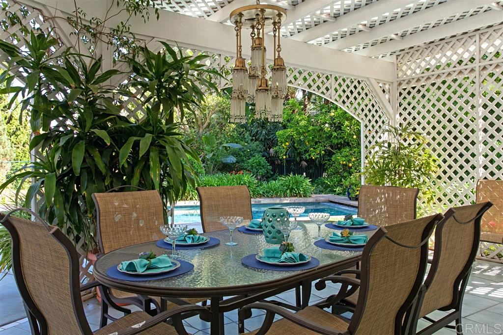 2075 Playa Road Carlsbad, CA 92009 - Photo 21 of 24 Gallery Image 21