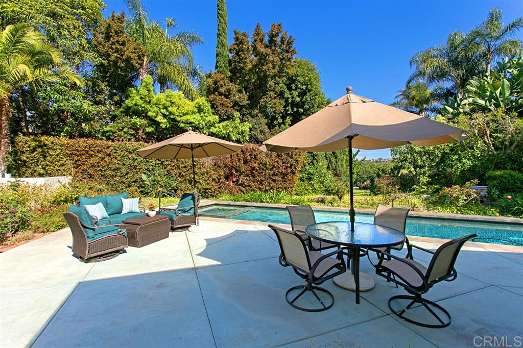 2075 Playa Road Carlsbad, CA 92009 - Photo 22 of 24 Gallery Image 22