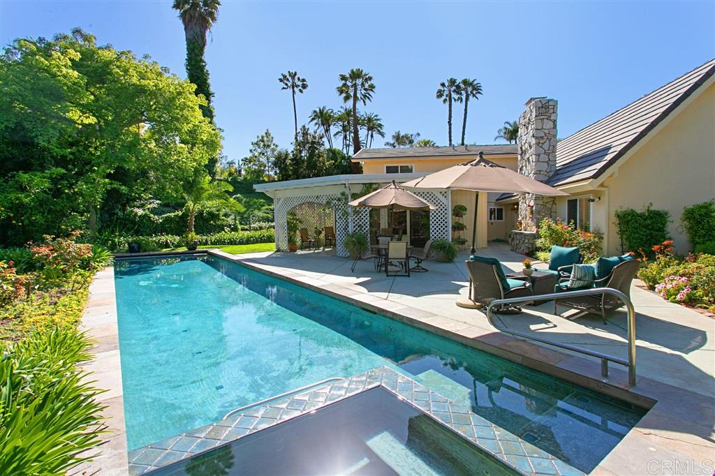 2075 Playa Road Carlsbad, CA 92009 - Photo 23 of 24 Gallery Image 23