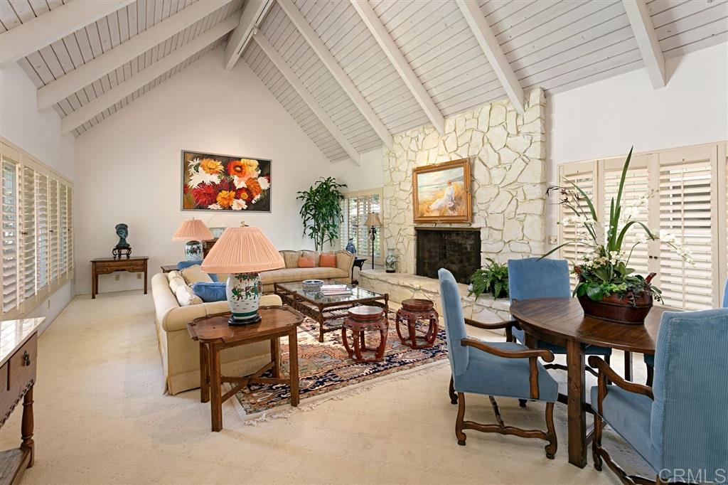 2075 Playa Road Carlsbad, CA 92009 - Photo 4 of 24 Gallery Image 4
