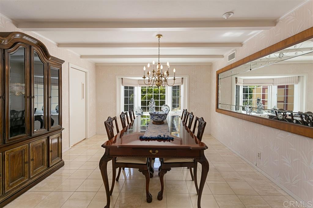 2075 Playa Road Carlsbad, CA 92009 - Photo 5 of 24 Gallery Image 5