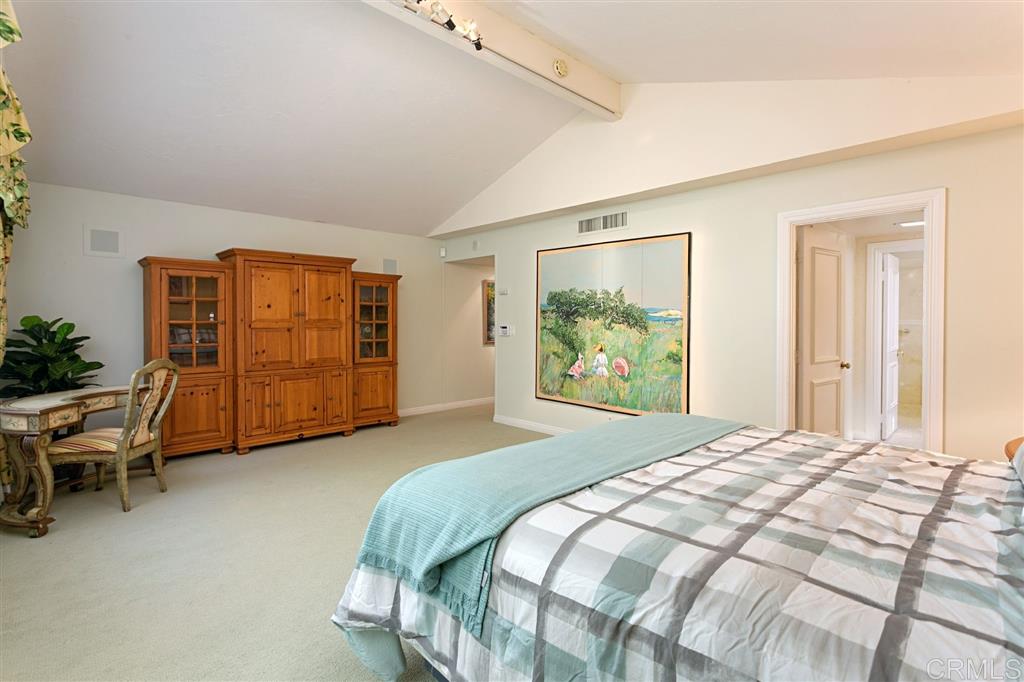 2075 Playa Road Carlsbad, CA 92009 - Photo 10 of 24 Gallery Image 10