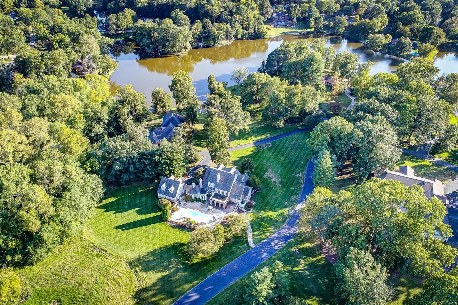 421 Lake Christine Drive Belleville, IL 62221 - Photo 14 of 53