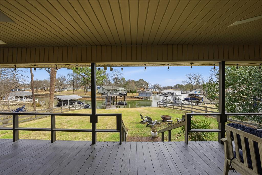 111 Ridgeoak Way Tool, TX 75143 - Photo 15 of 21 a view of a balcony with wooden floor and outdoor space
