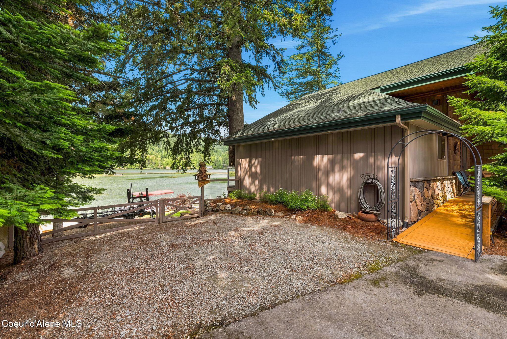 36 Gosling Point Priest River, ID 83856 - Photo 49 of 71 More parking/ramp to front porch