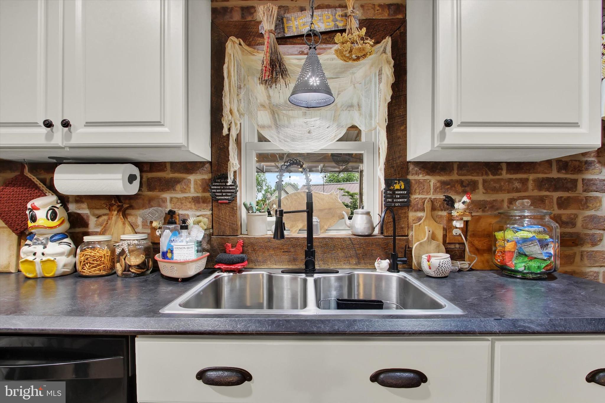 574 Blooming Grove Road Hanover, PA 17331 - Photo 11 of 28