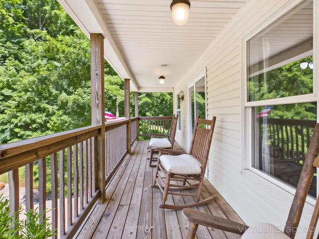 $579,000 | 73 Mingo Drive, Eddyville, KY 42038