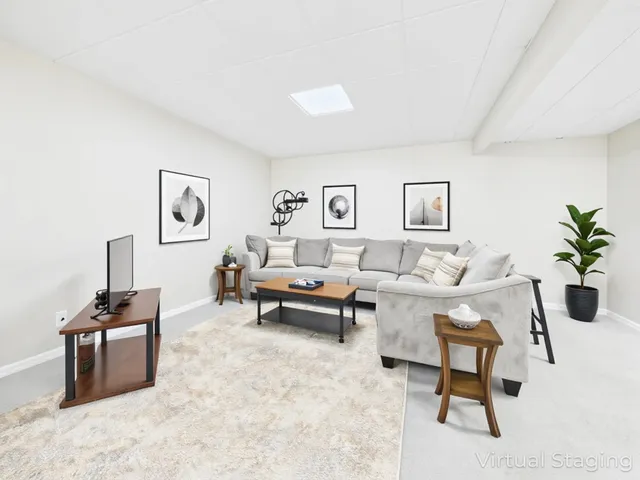 $579,000 | 73 Mingo Drive, Eddyville, KY 42038