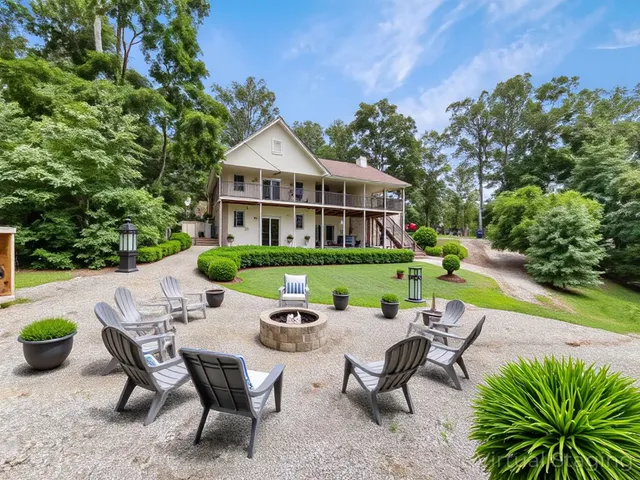 $579,000 | 73 Mingo Drive, Eddyville, KY 42038