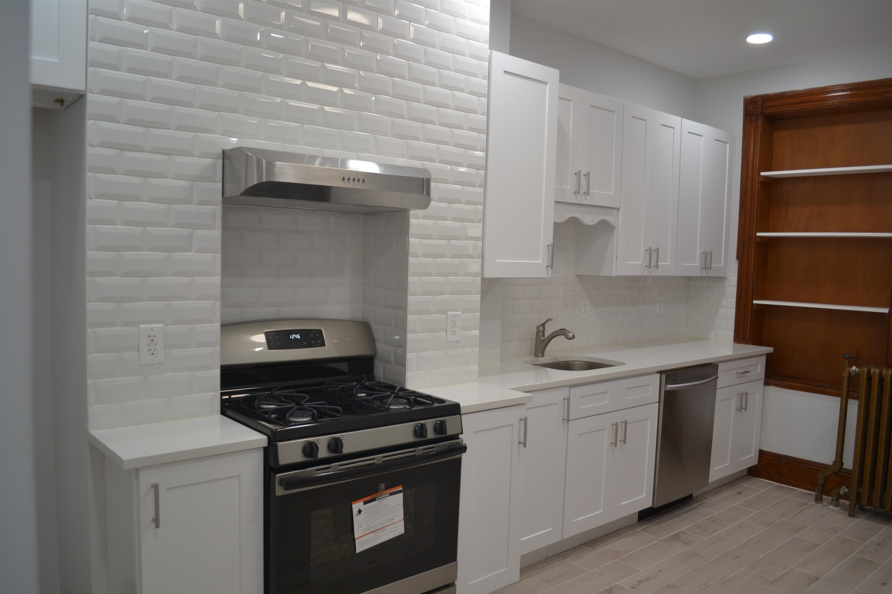 716 10th Street Union City, NJ 07087 - Photo 8 of 27