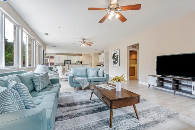 $929,999 | 141 Pescara Boulevard, Brentwood, CA 94513