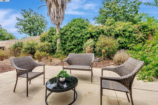 $945,999 | 141 Pescara Boulevard, Brentwood, CA 94513