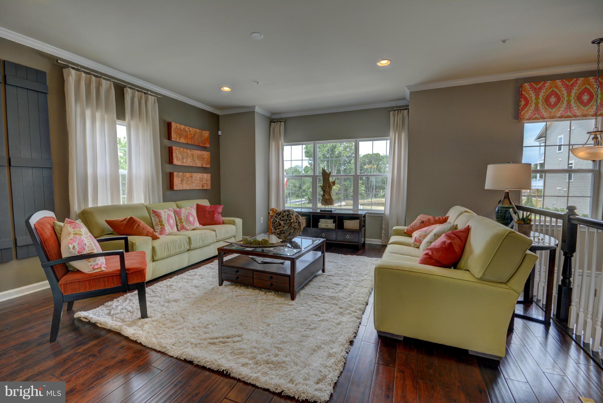 1073 Red Clover Road Gambrills, MD 21054 - Photo 21 of 28 Living Room