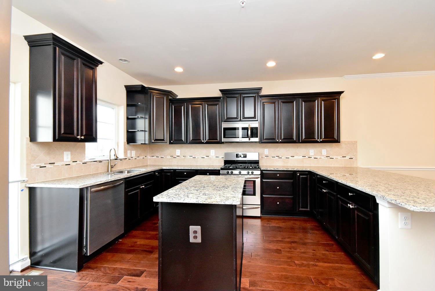 1073 Red Clover Road Gambrills, MD 21054 - Photo 5 of 28 Kitchen
