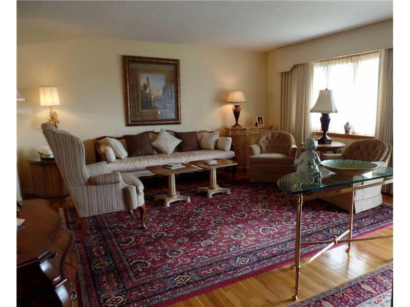 921 Shadycrest Road Beechview, PA 15216 - Photo 3 of 25 Living Room.