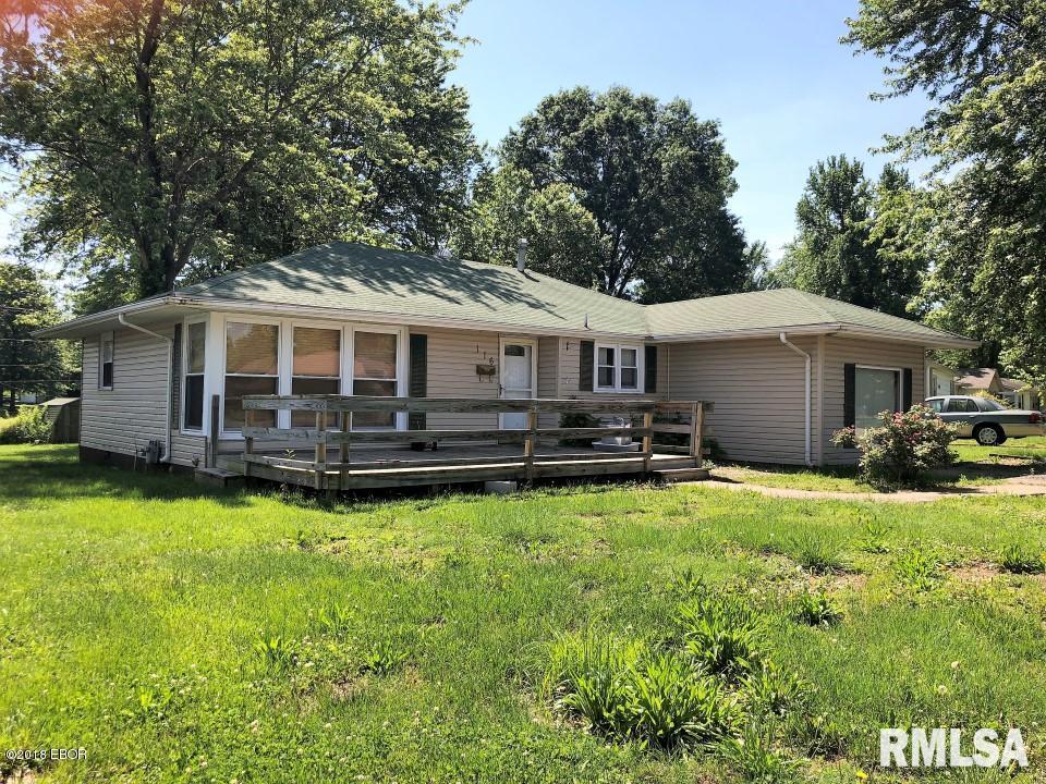 116 Circle Drive Herrin, IL 62948 - Photo 2 of 20