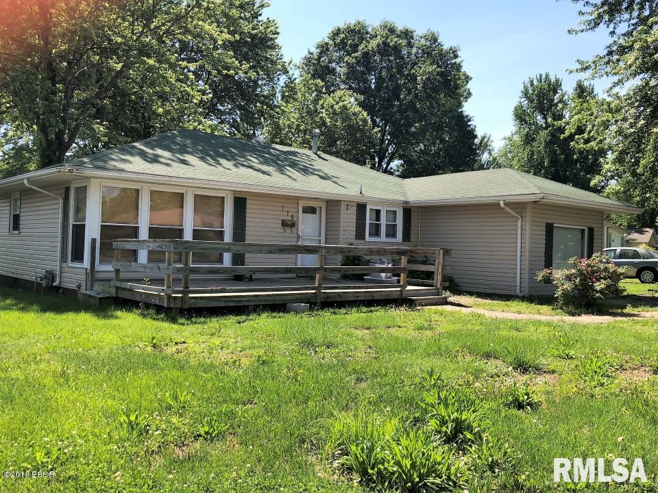 116 Circle Drive Herrin, IL 62948 - Photo 3 of 20