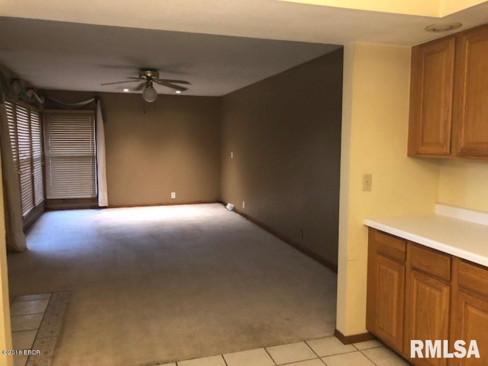 116 Circle Drive Herrin, IL 62948 - Photo 5 of 20