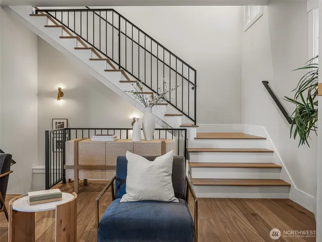 $3,298,000 | 6807 54th Avenue Northeast, Seattle, WA 98115