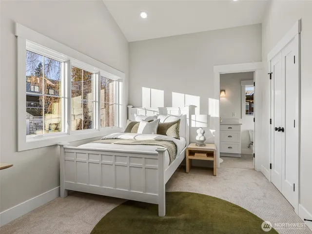 $3,298,000 | 6807 54th Avenue Northeast, Seattle, WA 98115