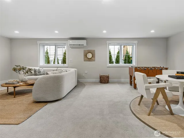 $3,298,000 | 6807 54th Avenue Northeast, Seattle, WA 98115