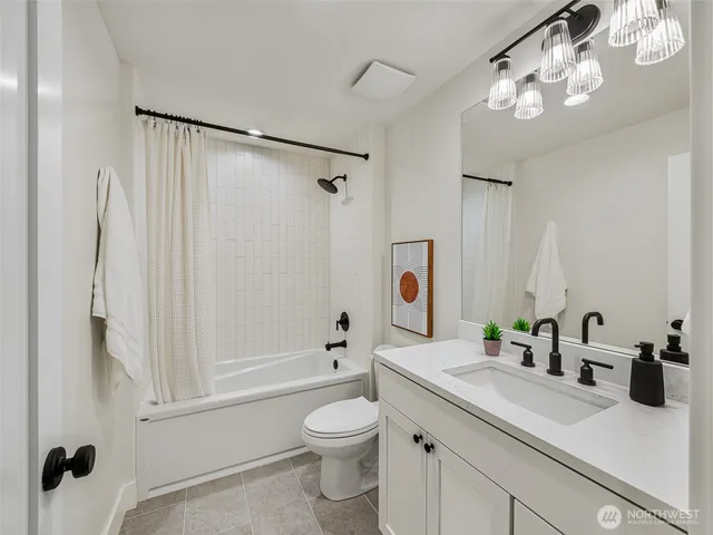 $3,298,000 | 6807 54th Avenue Northeast, Seattle, WA 98115