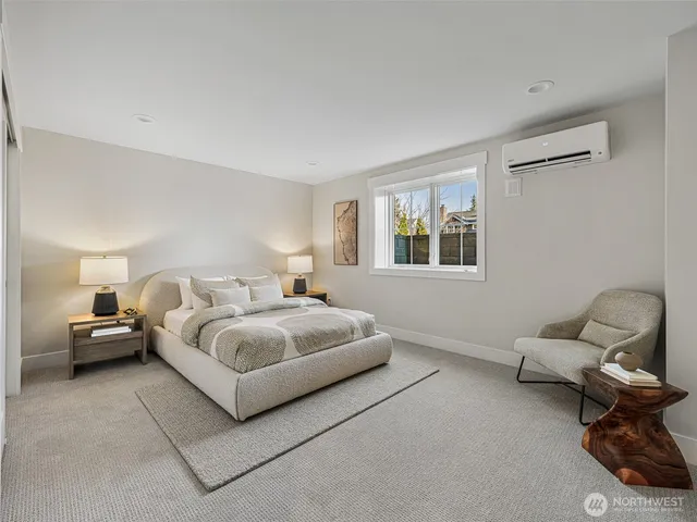 $3,298,000 | 6807 54th Avenue Northeast, Seattle, WA 98115