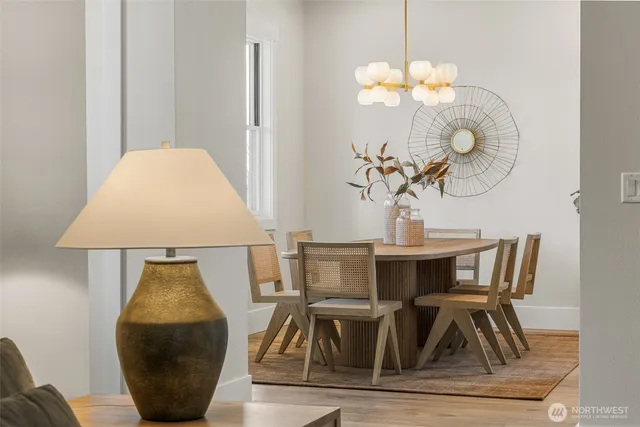 $3,298,000 | 6807 54th Avenue Northeast, Seattle, WA 98115