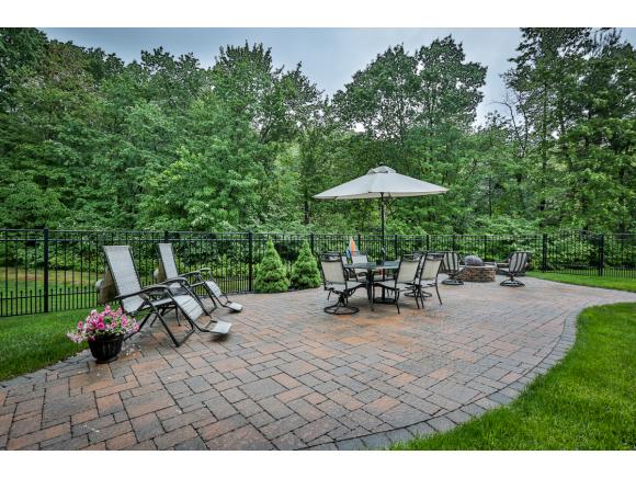 2 Edinburgh Road Windham, NH 03087 - Photo 4 of 36