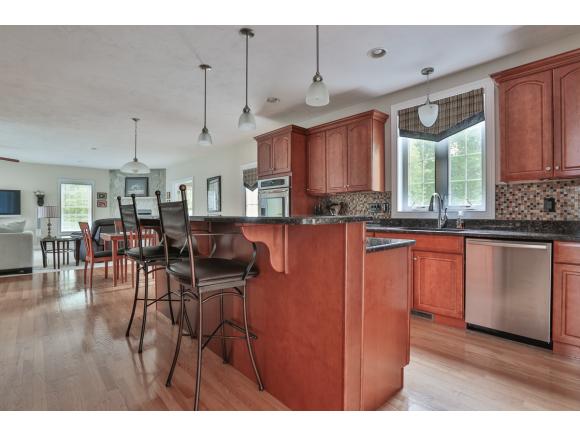 2 Edinburgh Road Windham, NH 03087 - Photo 10 of 36