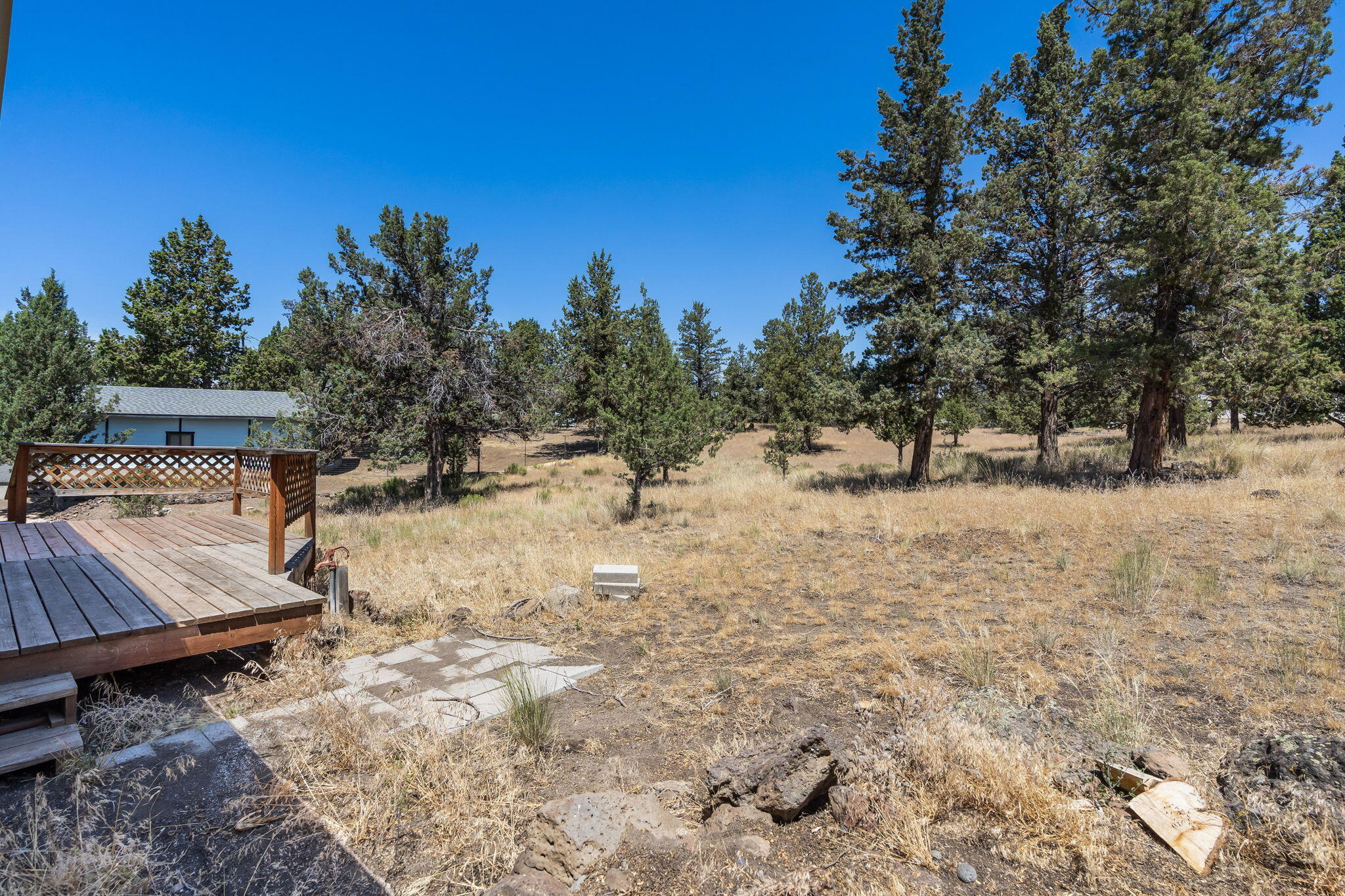 8886 Southwest Shad Road Terrebonne, OR 97760 - Photo 18 of 22 2024_07_17_8886_sw_shad_road_crr-25