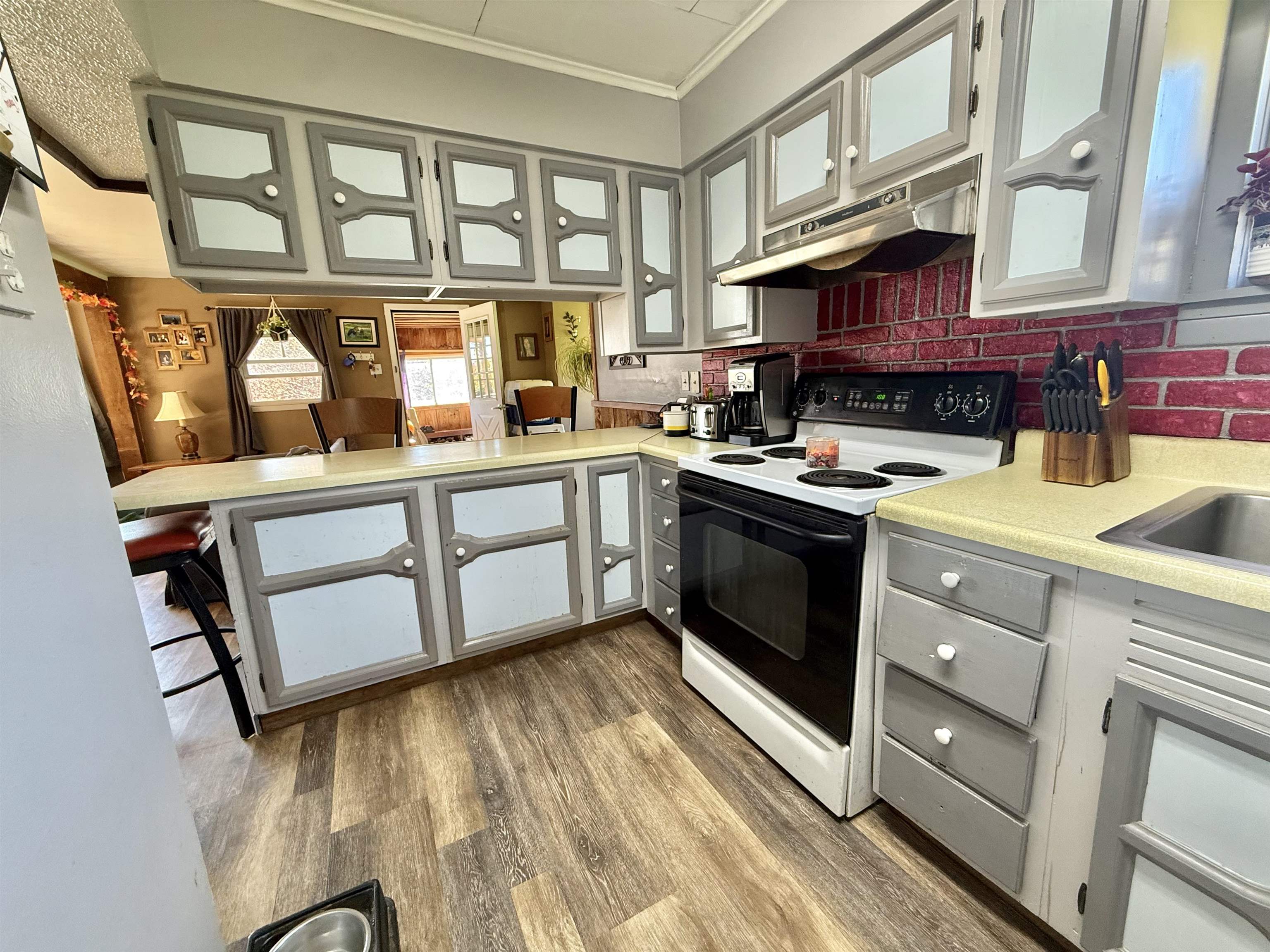 6 Preville Avenue Rutland, VT 05701 - Photo 9 of 34