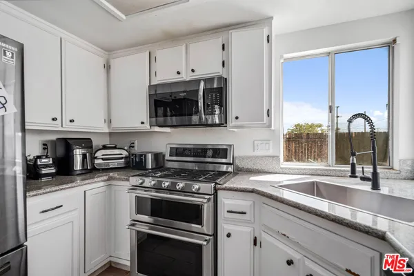 $335,000 | 8924 Peach Avenue, California City, CA 93505