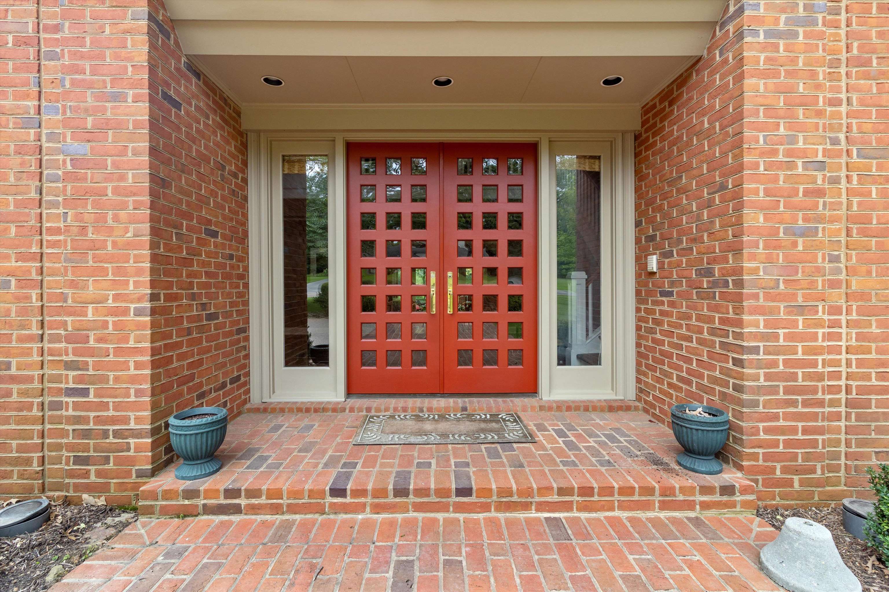4501 Minden Road Memphis, TN 38117 - Photo 6 of 25 a view of a balcony with a couple of windows