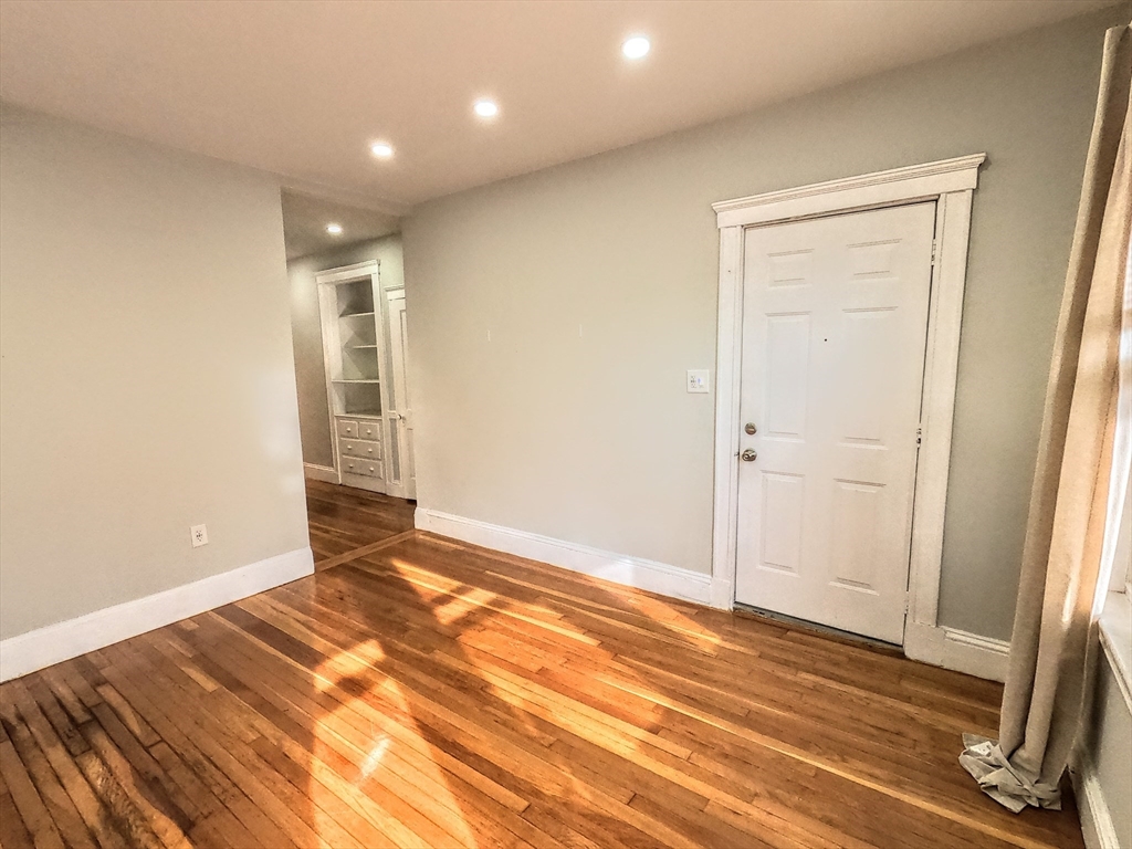 3957 Washington Street, Unit 3L Boston, MA 02131 - Photo 12 of 35