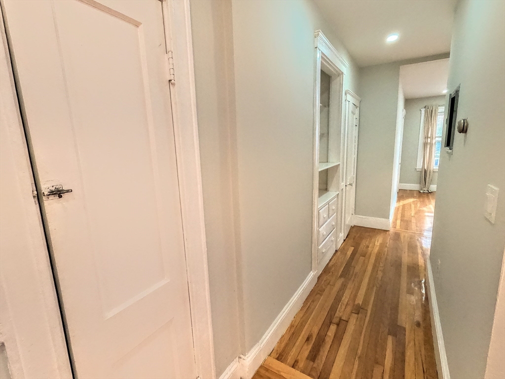 3957 Washington Street, Unit 3L Boston, MA 02131 - Photo 18 of 35