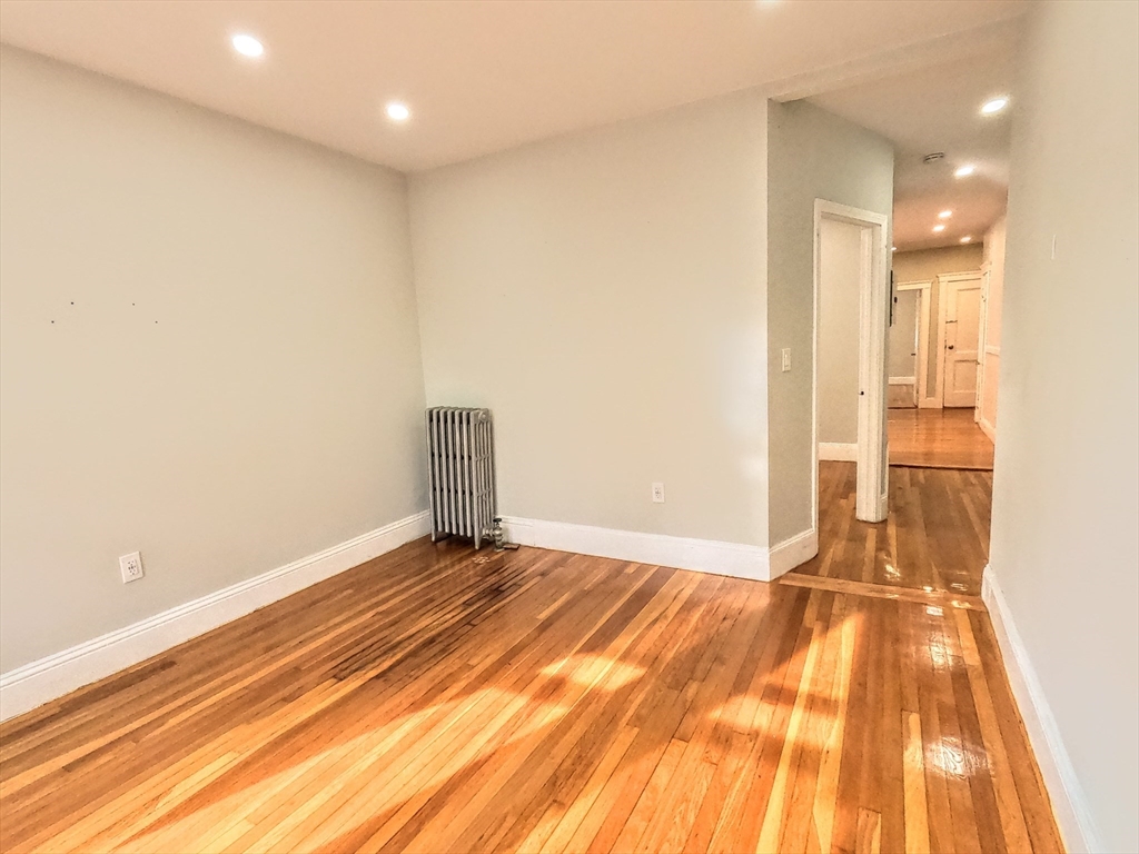 3957 Washington Street, Unit 3L Boston, MA 02131 - Photo 4 of 35