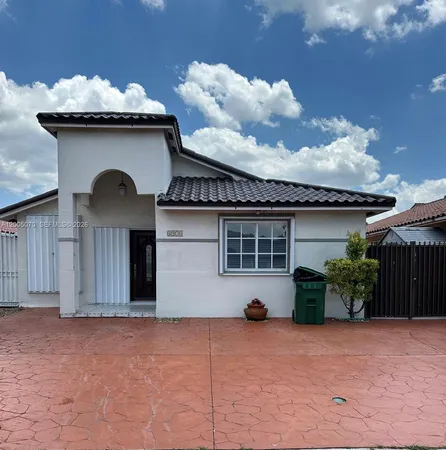 $3,200 | 8974 Northwest 112th Street, Hialeah Gardens, FL 33018